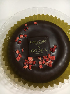 「ローソン Uchi Cafe’ SWEETS×GODIVA ベイクドショコラストロベリー」のクチコミ画像 by はなまるこさん