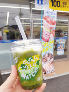 「ローソン MACHI cafe’ フローズンパーティー チーズ抹茶」のクチコミ画像 by MAA しばらく不在さん