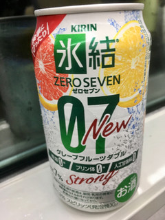 「KIRIN 氷結 ZERO SEVEN グレープフルーツダブル 缶350ml」のクチコミ画像 by ビールが一番さん