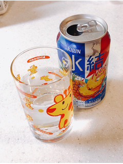 「KIRIN 氷結 パイナップル 缶350ml」のクチコミ画像 by ビーピィさん