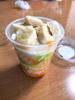 「ローソン MACHI cafe’ フローズンパーティー バナナ」のクチコミ画像 by シャケ男さん