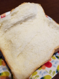 「神戸屋 しっとり生食パン 絹 ノンスライス1.5斤」のクチコミ画像 by 食い倒れ太郎さん
