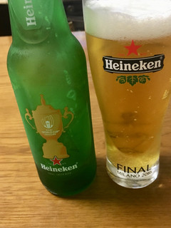 「ハイネケン ハイネケン ラグビーワールドカップ2019トロフィーデザイン 瓶330ml」のクチコミ画像 by ビールが一番さん