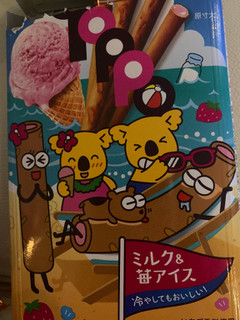 「ロッテ 太いトッポ ミルク＆苺アイス 箱2袋」のクチコミ画像 by SweetSilさん