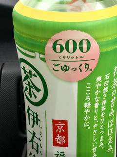 「サントリー 緑茶 伊右衛門 ペット600ml」のクチコミ画像 by ビールが一番さん