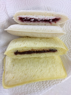 「ヤマザキ ランチパック バナナ板チョコとミックスベリージャム 袋2個」のクチコミ画像 by SANAさん