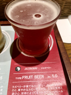 「KIRIN SPRING VALLEY BREWERY JAZZBERRY 瓶330ml」のクチコミ画像 by ビールが一番さん