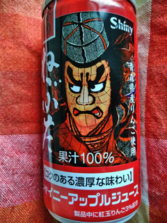 「シャイニー 赤のねぶた シャイニーアップルジュース 缶190g」のクチコミ画像 by まめぱんださん
