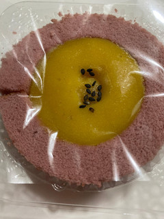 「ローソン 蜜芋ロールケーキ」のクチコミ画像 by はなまるこさん