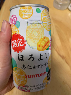 「サントリー ほろよい 杏仁＆マンゴー 缶350ml」のクチコミ画像 by ろこもこ3さん