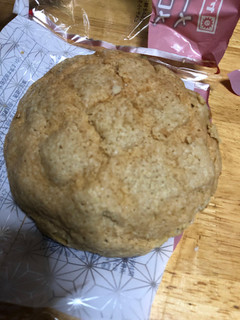 「ヤマザキ メープルくるみメロンパン 袋1個」のクチコミ画像 by jasminesatoさん