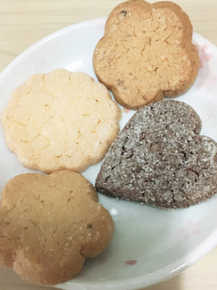 「紀ノ國屋 プチフールクッキー 袋8枚」のクチコミ画像 by tasterさん