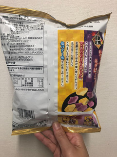 「カルビー 2色のおさつスナック 塩バター味 袋50g」のクチコミ画像 by レビュアーさん
