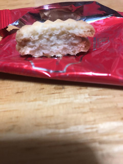 「森永製菓 マリーを使ったサンドクッキー 箱8個」のクチコミ画像 by jasminesatoさん