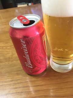「Anheuser‐Busch InBev Japan バドワイザー イングランドプレミアリーグコラボレーションデザイン 缶355ml」のクチコミ画像 by ビールが一番さん