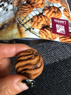 「ローソン NL 小麦ブランのチョコチップクッキー」のクチコミ画像 by めぐみきちゃんさん