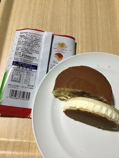 「森永製菓 キョロチキ先輩のホットケーキサンドアイス」のクチコミ画像 by レビュアーさん