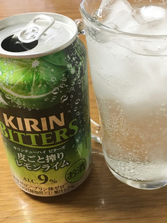 「KIRIN キリンチューハイ ビターズ 皮ごと搾りレモンライム 缶350ml」のクチコミ画像 by ビールが一番さん