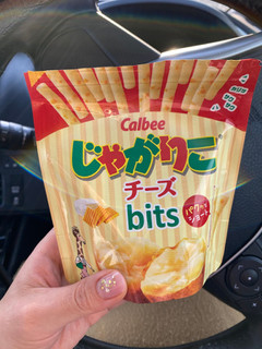 「カルビー じゃがりこ チーズ bits 袋36g」のクチコミ画像 by ダブルユーさん