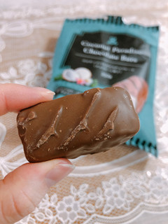 「神戸物産 ココナッツパラダイスチョコレート 袋252g」のクチコミ画像 by LAYLAさん