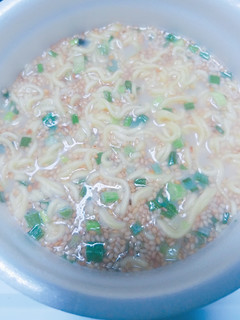 「マルちゃん ごつ盛り コク豚骨ラーメン カップ115g」のクチコミ画像 by nag～ただいま留守にしております～さん