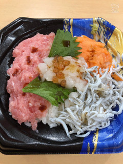 「イオン 5種の海鮮丼」のクチコミ画像 by なしなしなしなしさん