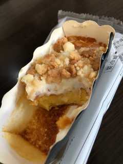 「ローソン ごろごろとしたクランブルのチーズケーキ」のクチコミ画像 by kina子いもさん