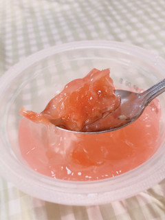 「トップバリュ 国内製造 ピンクグレープフルーツ カップ180g」のクチコミ画像 by ちゃんめるさん
