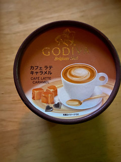 「ゴディバ カップアイス カフェラテキャラメル カップ100ml」のクチコミ画像 by 祥ちゃんさん