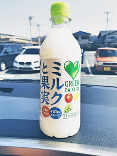 「サントリー GREEN DA・KA・RA ミルクと果実 ペット430ml」のクチコミ画像 by MAA しばらく不在さん