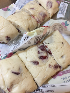 「第一パン クランベリーチーズ 袋1個」のクチコミ画像 by ひさきさん