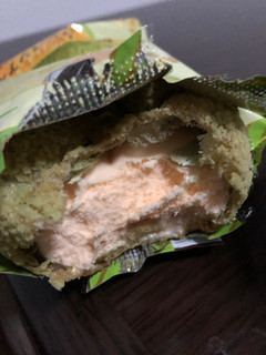「アンディコ 赤肉メロンパンアイス」のクチコミ画像 by kina子いもさん