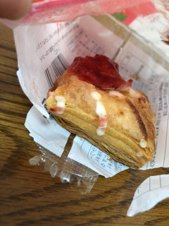 「ファミリーマート フルーツパイ いちご」のクチコミ画像 by kina子いもさん