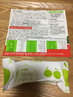 「アサヒ バランスアップ フルーツグラノーラ 糖質25％オフ 箱3枚×5」のクチコミ画像 by こまつなさん