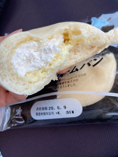「Pasco 国産小麦のチーズクリームパン 袋1個」のクチコミ画像 by chan-manaさん