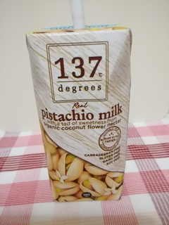 「HARUNA 137ディグリーズ ピスタチオミルク オリジナル パック180ml」のクチコミ画像 by ちるおこぜさん