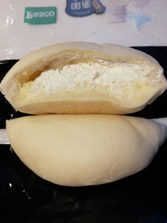「Pasco 国産小麦のチーズクリームパン 袋1個」のクチコミ画像 by とくめぐさん