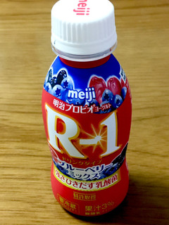 「明治 プロビオヨーグルトR‐1ドリンクタイプ ブルーベリーミックス ボトル112ml」のクチコミ画像 by ビールが一番さん