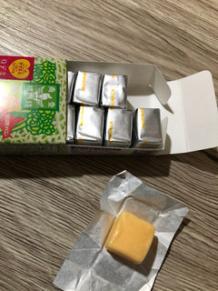 「森永製菓 メロンキャラメル 箱12粒」のクチコミ画像 by みいちさん