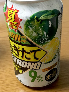 「アサヒ もぎたてSTRONG まるごと搾り四季柑 缶350ml」のクチコミ画像 by ビールが一番さん