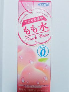 「エルビー さわやか果物 もも水 パック1000ml」のクチコミ画像 by nag～ただいま留守にしております～さん