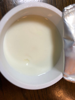 「雪印メグミルク アジア茶房 濃厚とろける杏仁豆腐 カップ140g」のクチコミ画像 by それもたべるさん