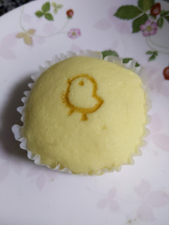 「ローソン ピヨたんのまんまるケーキ 2個入」のクチコミ画像 by おうちーママさん