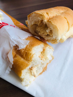 「ヤマザキ バトネドゥパン 粒ピーナッツ 袋1個」のクチコミ画像 by いもんぬさん