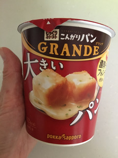 「ポッカサッポロ じっくりコトコト こんがりパン GRANDE 濃厚チーズフォンデュ風ポタージュ カップ38g」のクチコミ画像 by まるちゃーんさん