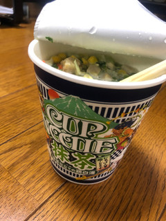 「日清食品 カップヌードル 抹茶 抹茶仕立ての鶏白湯 カップ78g」のクチコミ画像 by マト111さん