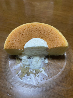 「ローソン Uchi Cafe’ SWEETS しっとりとしたシフォンケーキ ホイップクリーム」のクチコミ画像 by SAYUさん