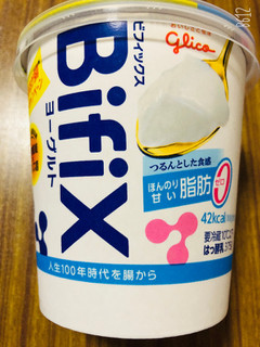 「グリコ BifiXヨーグルト ほんのり甘い脂肪ゼロ カップ375g」のクチコミ画像 by なしなしなしなしさん