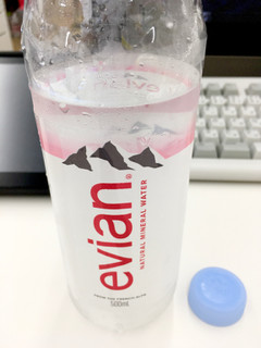 「evian エビアン ペット500ml」のクチコミ画像 by ビールが一番さん