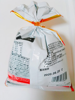 「三幸製菓 かりかりツイスト チーズ味 袋60g」のクチコミ画像 by nag～ただいま留守にしております～さん